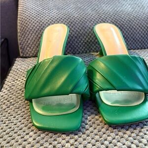 Nature Breeze Green Mules